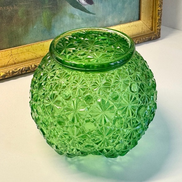 VTG L.E. Smith Emerald Green Daisy & Button Crimped Rim Art Glass Rose Bowl Vase - Picture 6 of 6